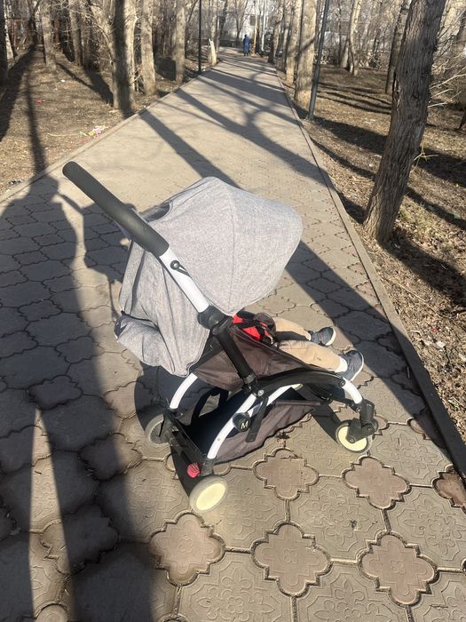 Продам прогулочную коляску