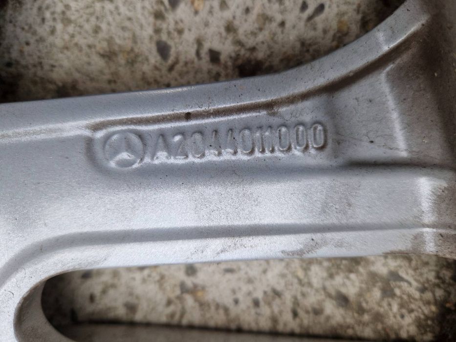 ЧИСТО НОВА джанта за мерцедес W204