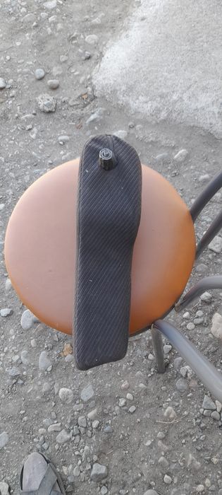 Подлокотник ауди 100