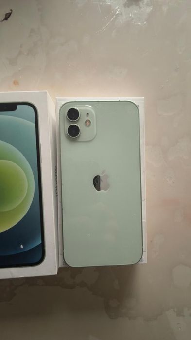 Продам iPhone 12 64GB green