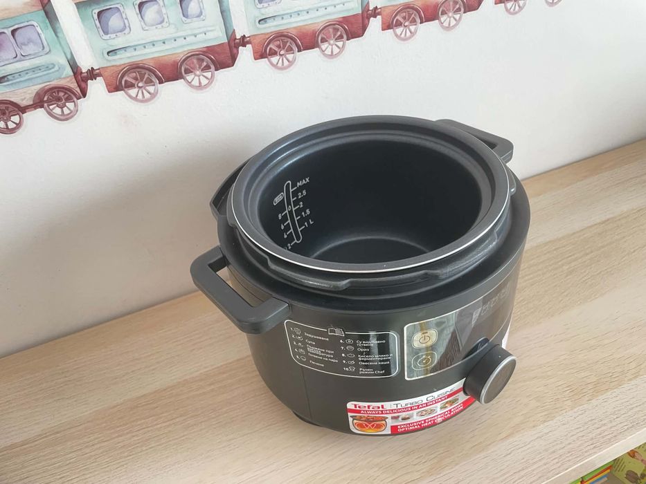 Мултикукър Tefal Turbo Cuisine CY754830, 1090W, 4.8 л