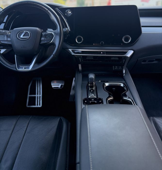 Predare leasing lexus RX500H - 1028€ rata lunara