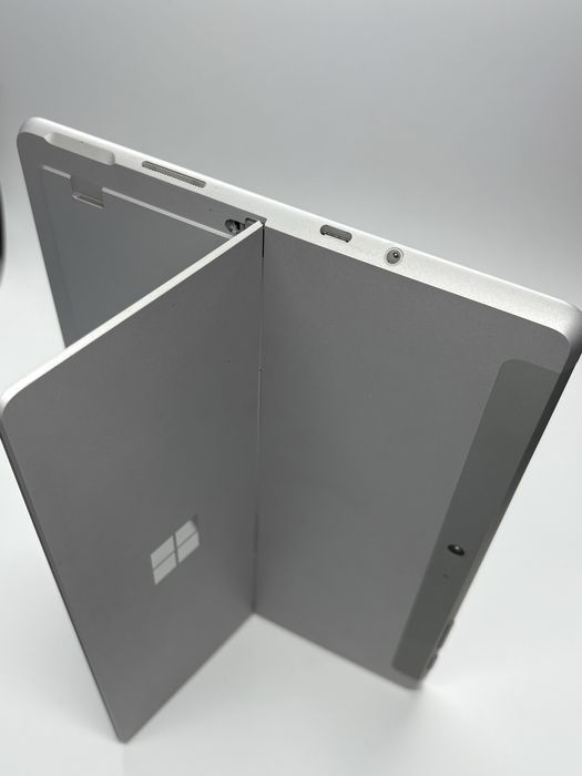 Tableta Microsoft Surface GO 2 - 128gb / 8Gb Ram - IMPECABIL + Garanti