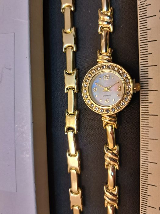 Ceas cu cristale Emporia