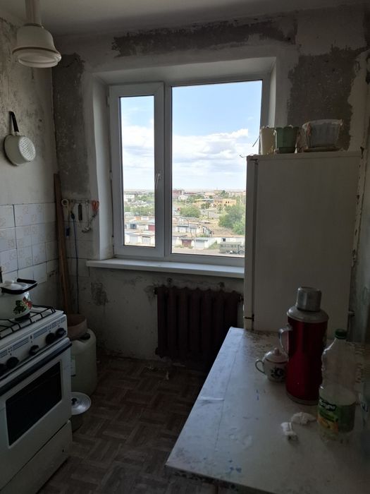 Продается квартира без ремонта.