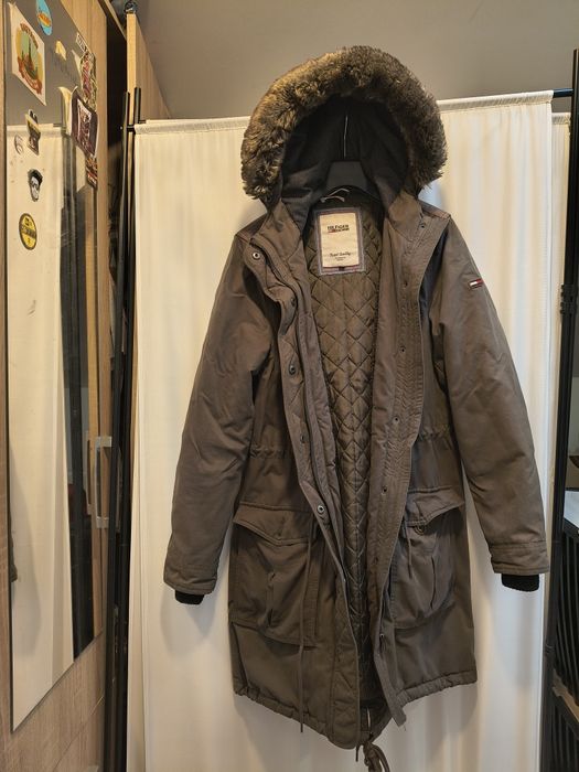 Geacã groasã Tommy Hilfiger