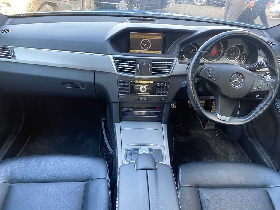 Dezmembrez e class w212 e350d  AMG om 642/bara fata amg/far adaptiv/