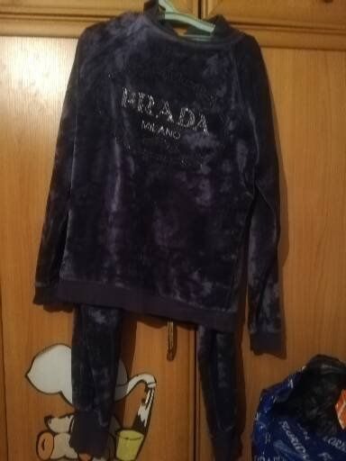 Продам куртку новую