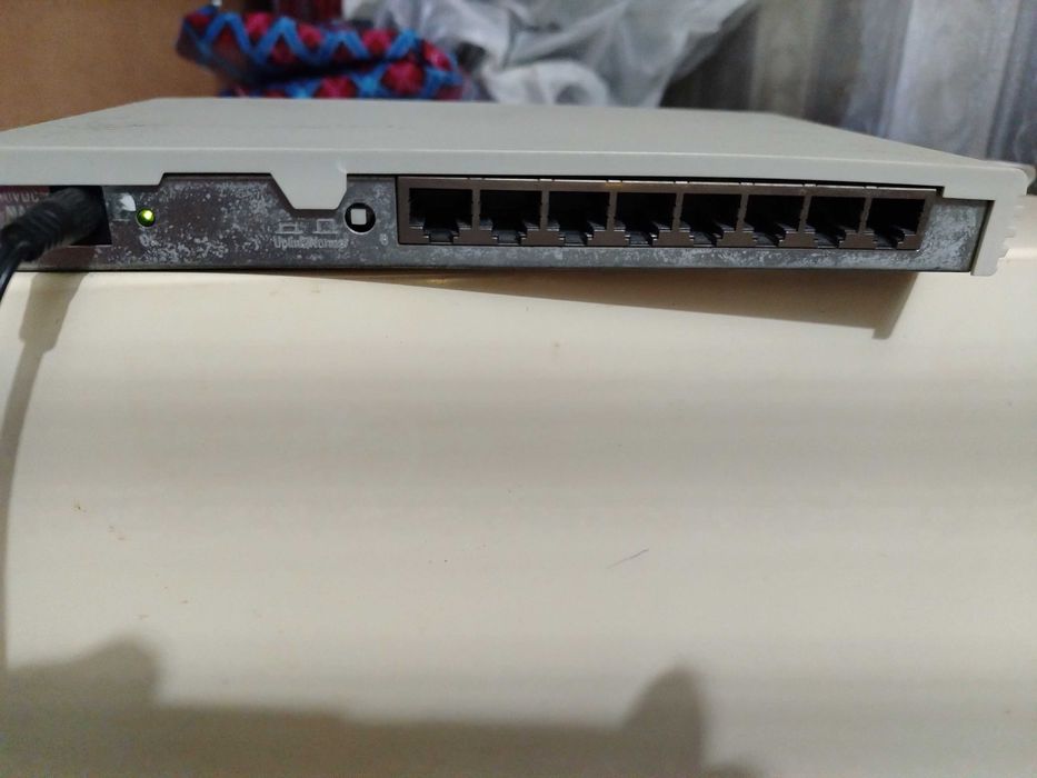 Коммутатор 8 портов