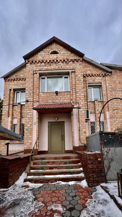 Продается 7 ком. дом по ул. Дюсембекова