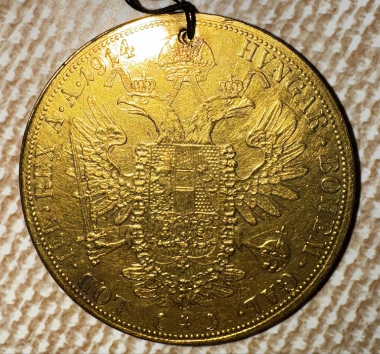 Златни монети