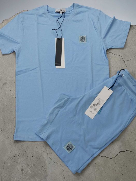 Set pantaloni scurti cu tricou Stone Island, noi cu eticheta, premium