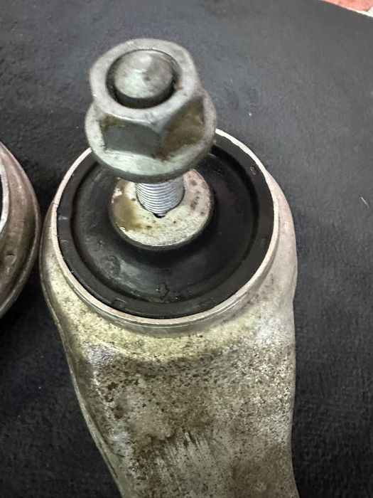 Brat Bmw seria 7 5 G70 G60 stanga dreapta