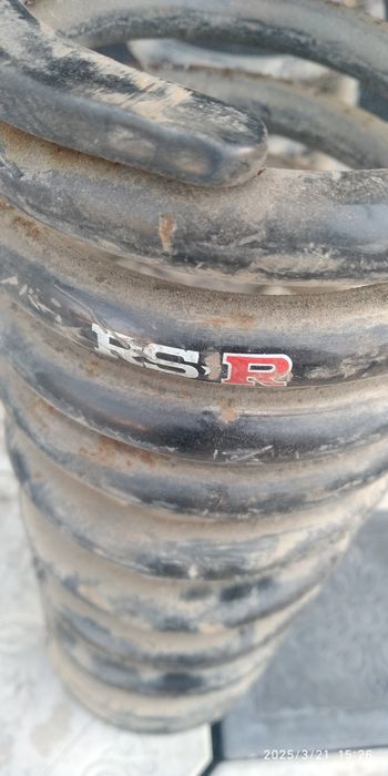 Амортизатор на Лексус