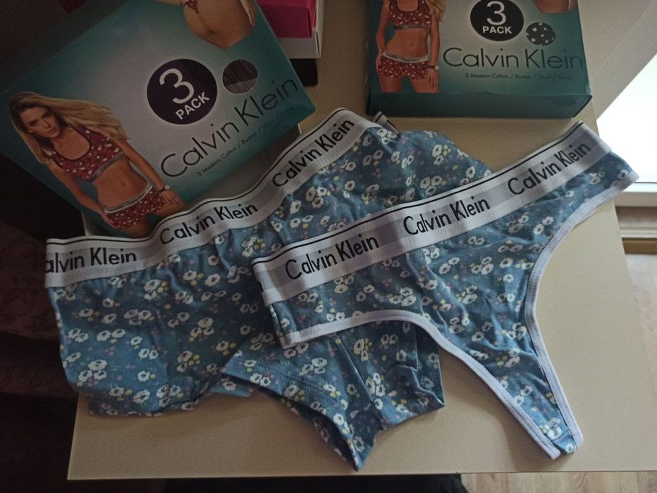 Set Calvin Klein. Chiloți, top, boxer