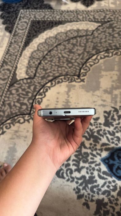 Tecno pova 6 neo 256/8 gb