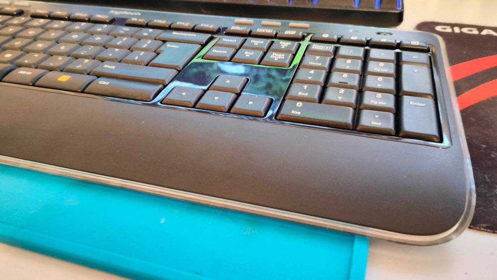 Tastatura wireless Logitech K520 Butoane multimedia