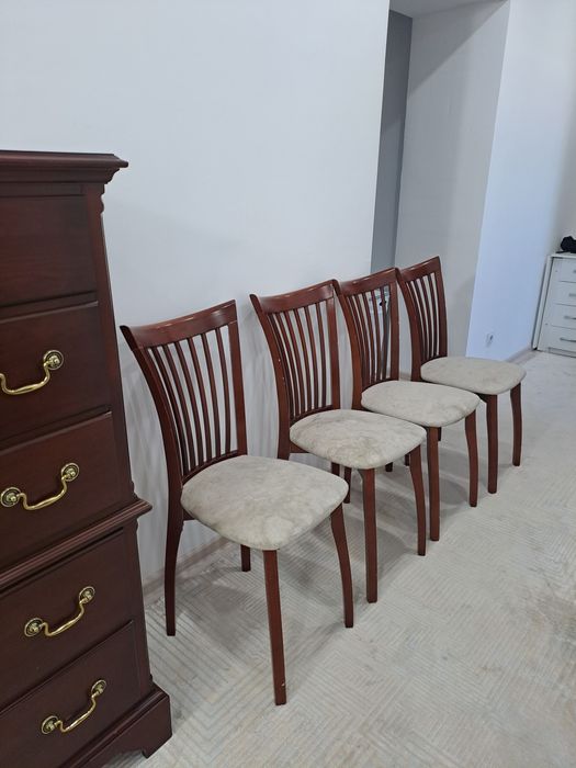 Продам б/у стулья
