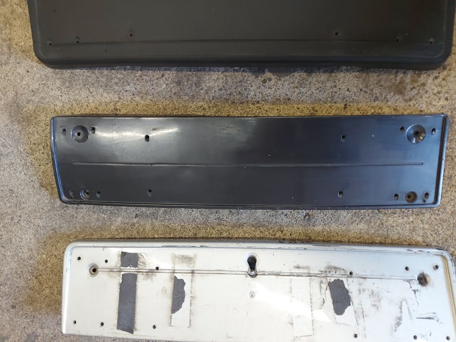 Стойки / държачи / за номер на м-техник брони  е46, е90 , е39