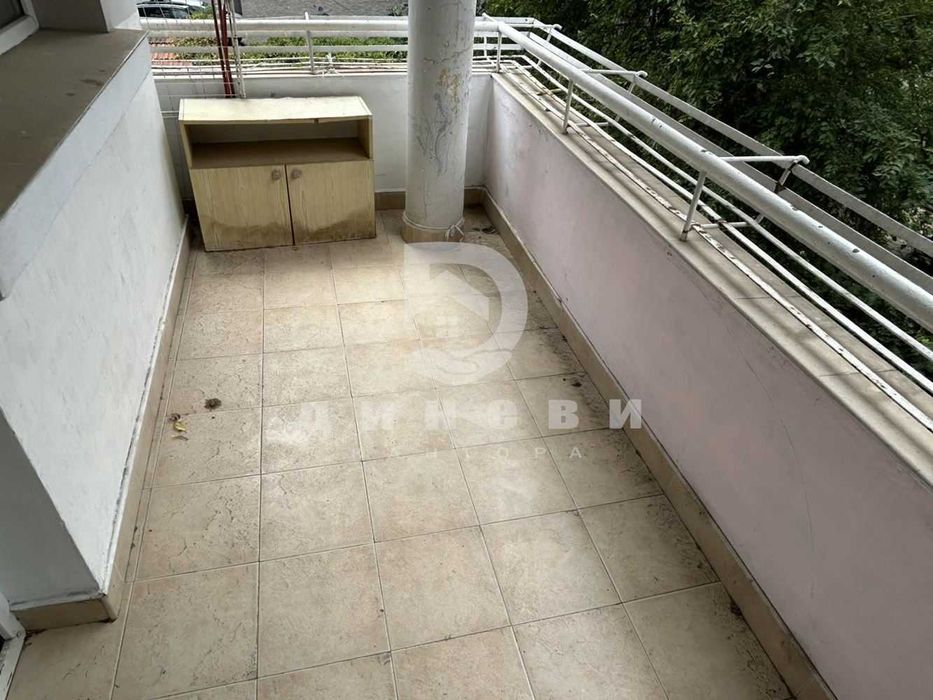 Продава се Тристаен апартамент в Стара Загора, Център - 90 кв.м за 1389 €/кв.м - Снимка #2