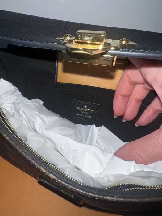 vand geanta louis vuitton noua