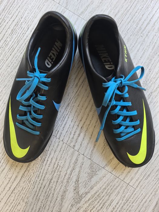 NIKE обувки за футбол