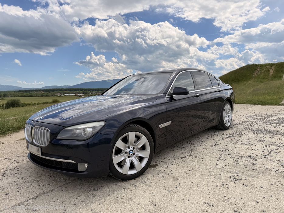 BMW Seria 7 750i xDrive 4.4 benzina V8 bi-turbo