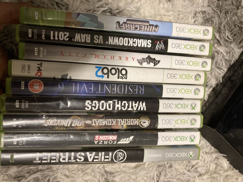 vand xbox 360 cu 3 controllere si 9 jocuri