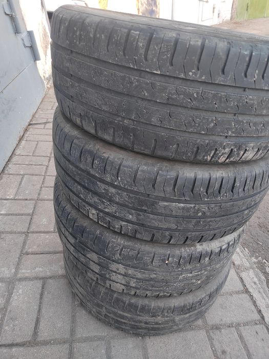Продам комплект летних шин