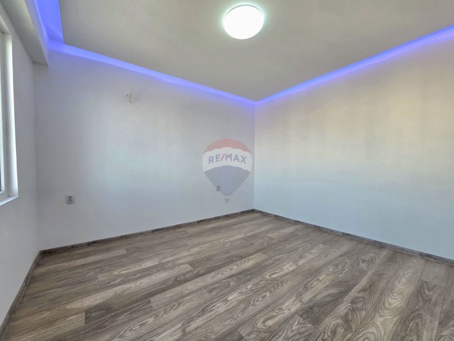 Продава се Двустаен апартамент в Варна, Владислав Варненчик - 65 кв.м за 1059 €/кв.м - Снимка #6