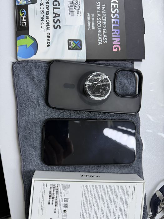 Vand iPhone 15 Pro 256 GB impecabil 2500lei . Fara schimburi !!!