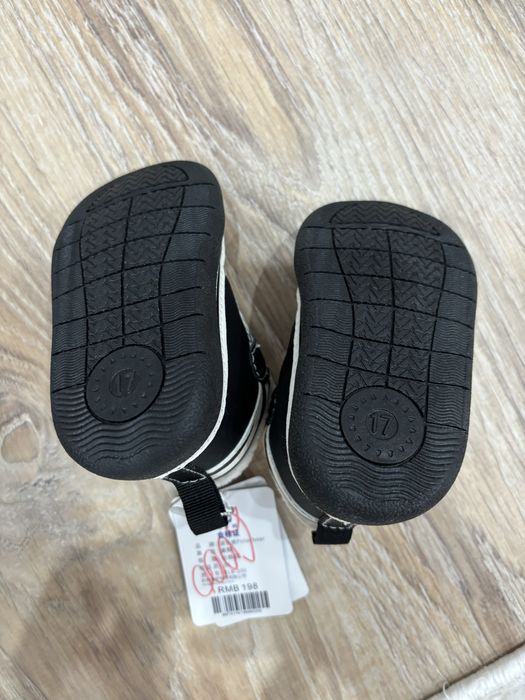 Детский ботинки