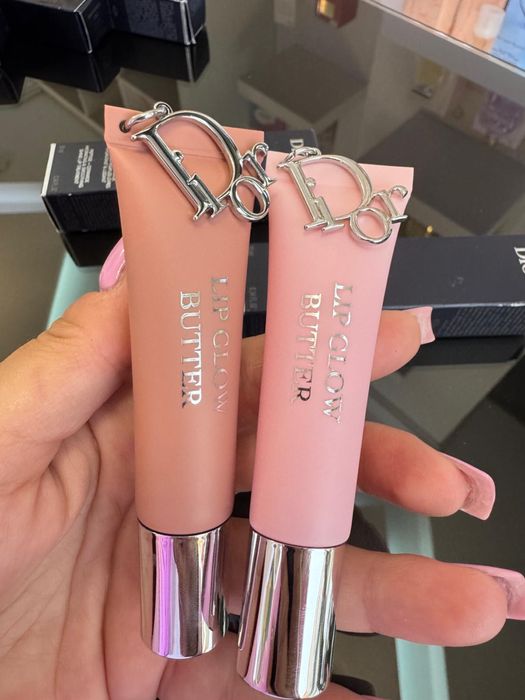 DIOR Addict Lip Glow Butter balsam buze Machiaj buze slide 3 of 2 Addict Lip Glow Butter Addict Lip Glow Butter, glazed pink, machiaj buze, make up