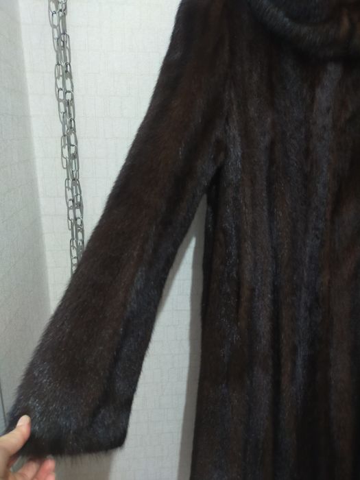 Продам норковую шубу