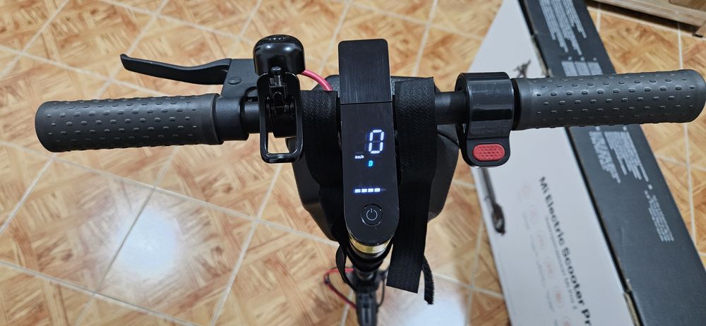 Trotinetă electrică Xiaomi Mi Scooter Pro 2