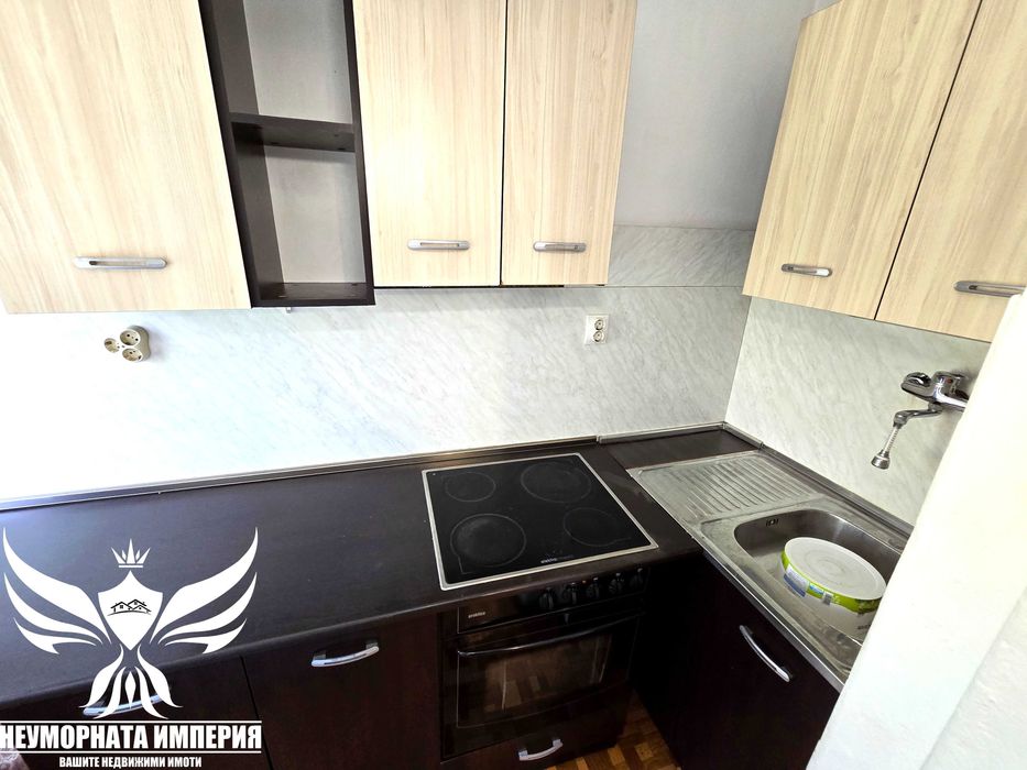 Продава се Тристаен апартамент в Асеновград - 75 кв.м за 1267 €/кв.м - Снимка #2