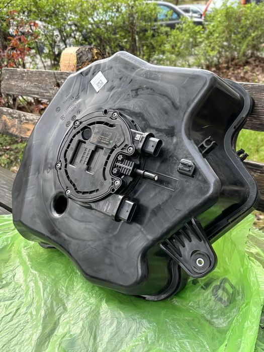 Резервоар помпа AdBlue BMW G30/31