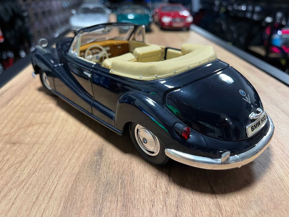Рядък модел  метална колекционерска количка BMW 507 1955г. 1:18
