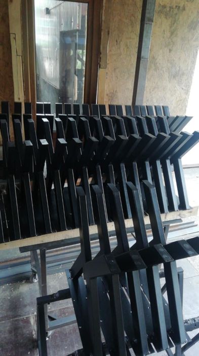 Метални крака за холни масички