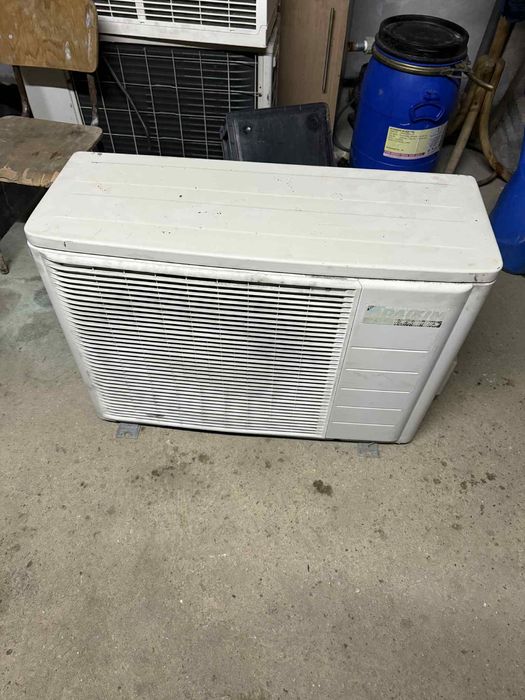 Инверторен климатик Дайкин 9000 BTU