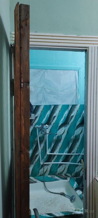 Бывщ Общижитие, 13000у.е1 этаж, 18кв.м