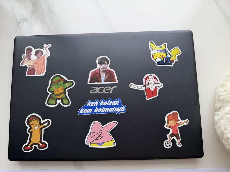 Ноутбук сатылады