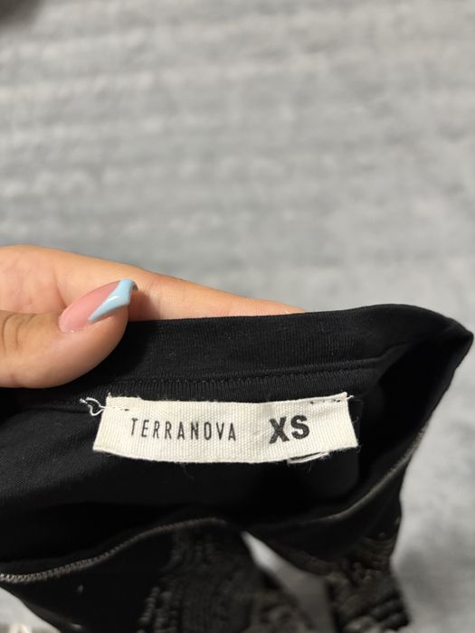 Къса блуза Terranova с дълъг ръкав и надписи, размер XS – Без дефекти