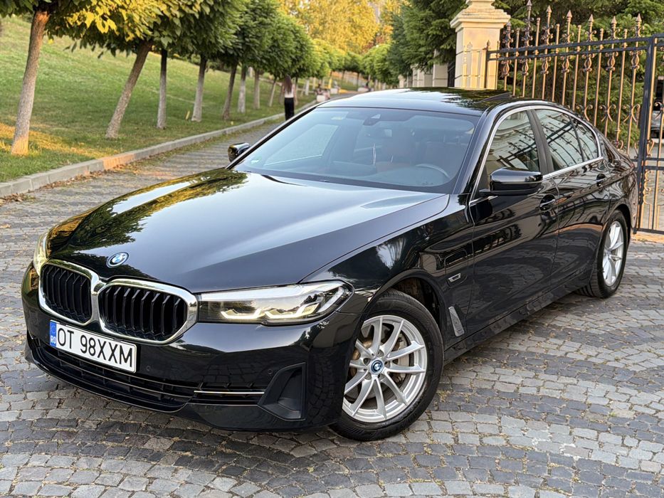 Bmw G30 LCI 2022 520E M-pack interior Trapa ceasuri Camera