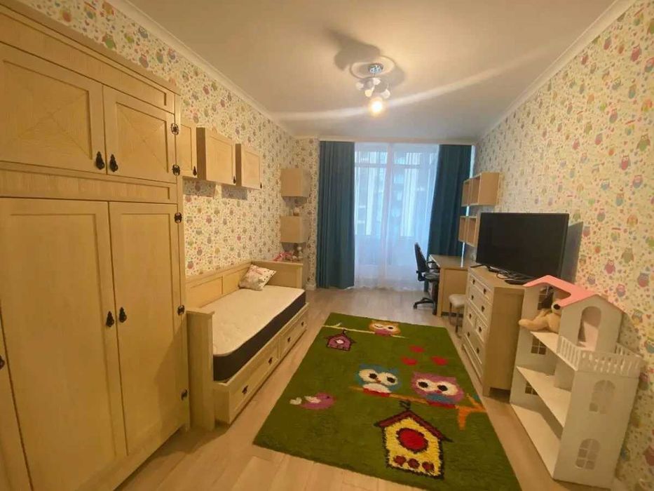 Дава се под наем Тристаен апартамент в София, Зона Б-18 - 90 кв.м за 765 € - Снимка #5