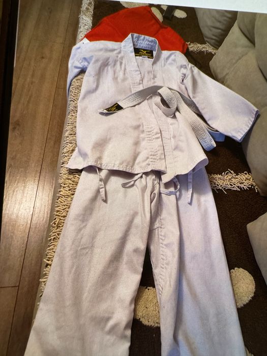 Кимоно в отличном состояние!