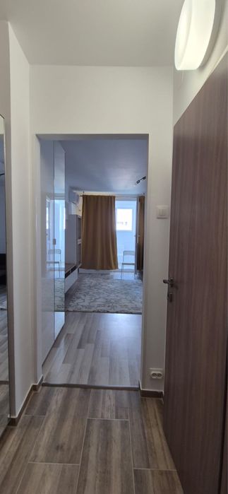 Garsonieră de închiriat.(Zona Titan)