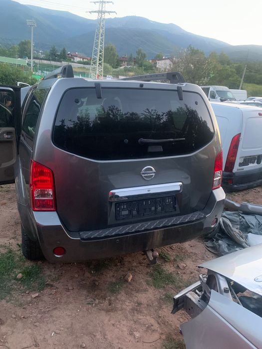 Nissan Pathfinder 2007г автоматик