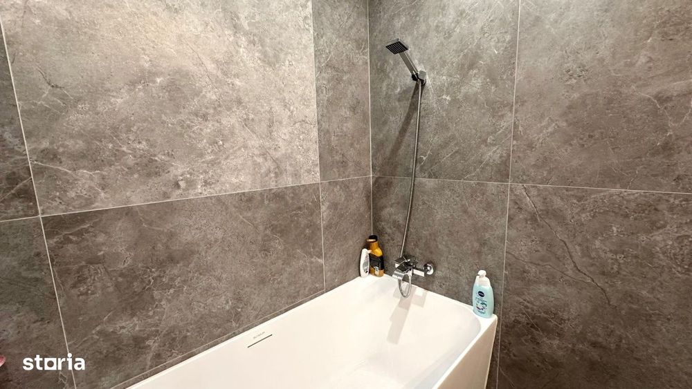 Apartament 3 camere cu terasa 50 mp 2 locuri de parcare si boxa Nusco