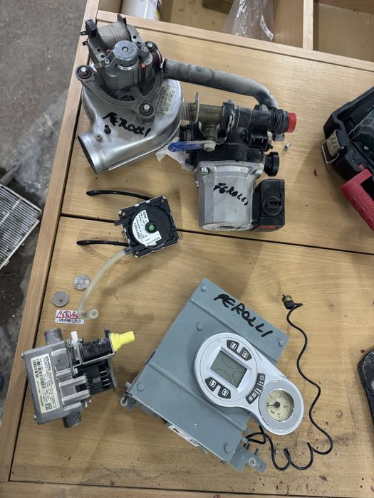 Piese Ferolli si Ariston